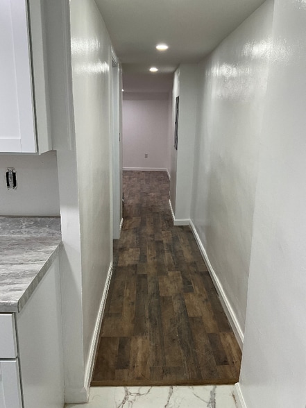 Building Photo - 209.5 N Nanticoke Ave