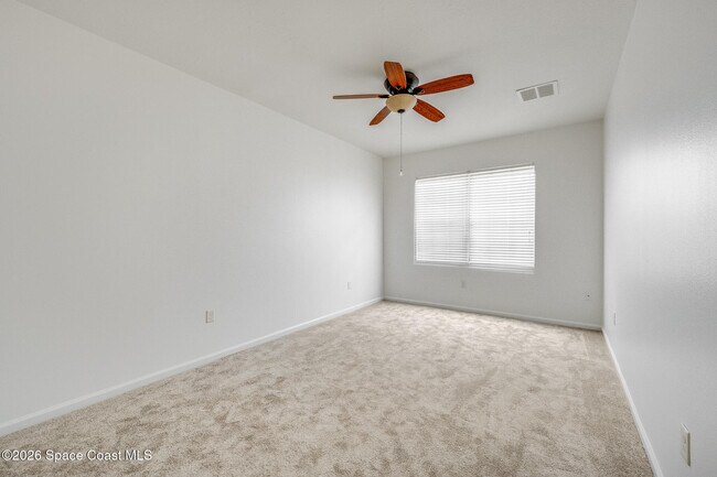 Building Photo - 733 Ventura Dr