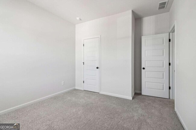 Building Photo - 708 Shetland Trl