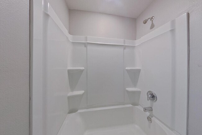 Building Photo - 4694 Malay Cir
