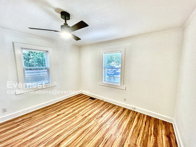 Building Photo - 1391 N Druid Hills Rd NE