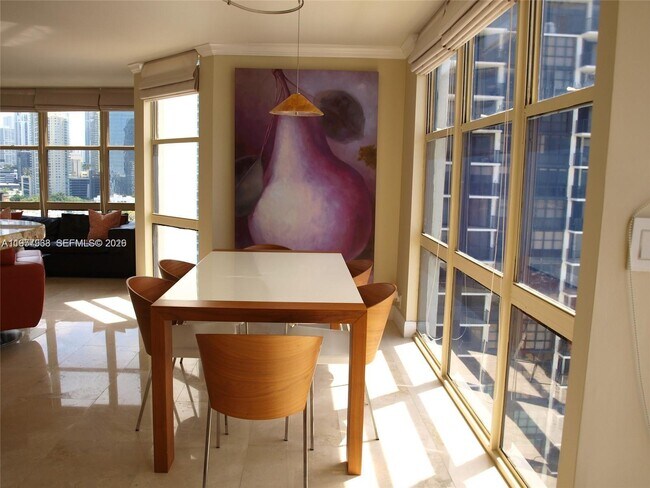 Building Photo - 1901 Brickell Ave