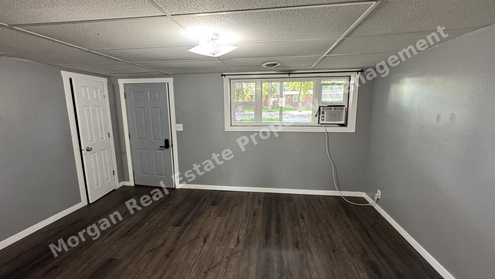Building Photo - 511 N Platte Ave