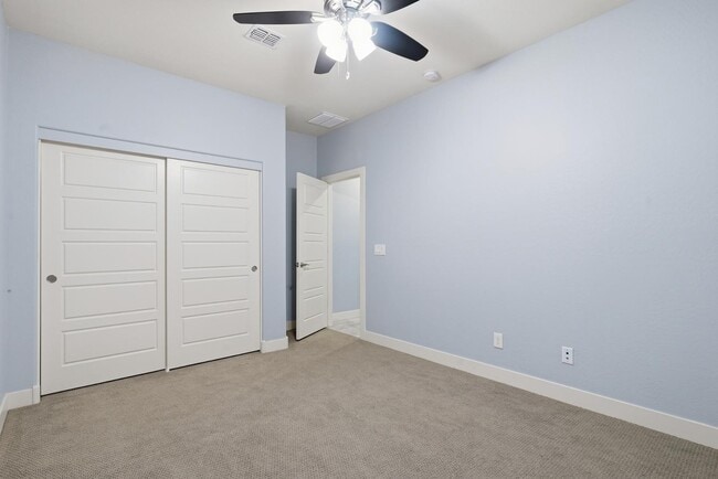 Building Photo - 23111 Via Del Oro