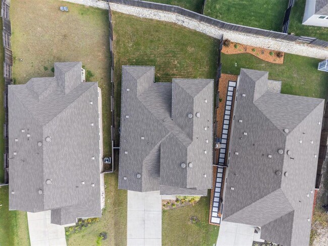 Building Photo - 11325 Comano Dr