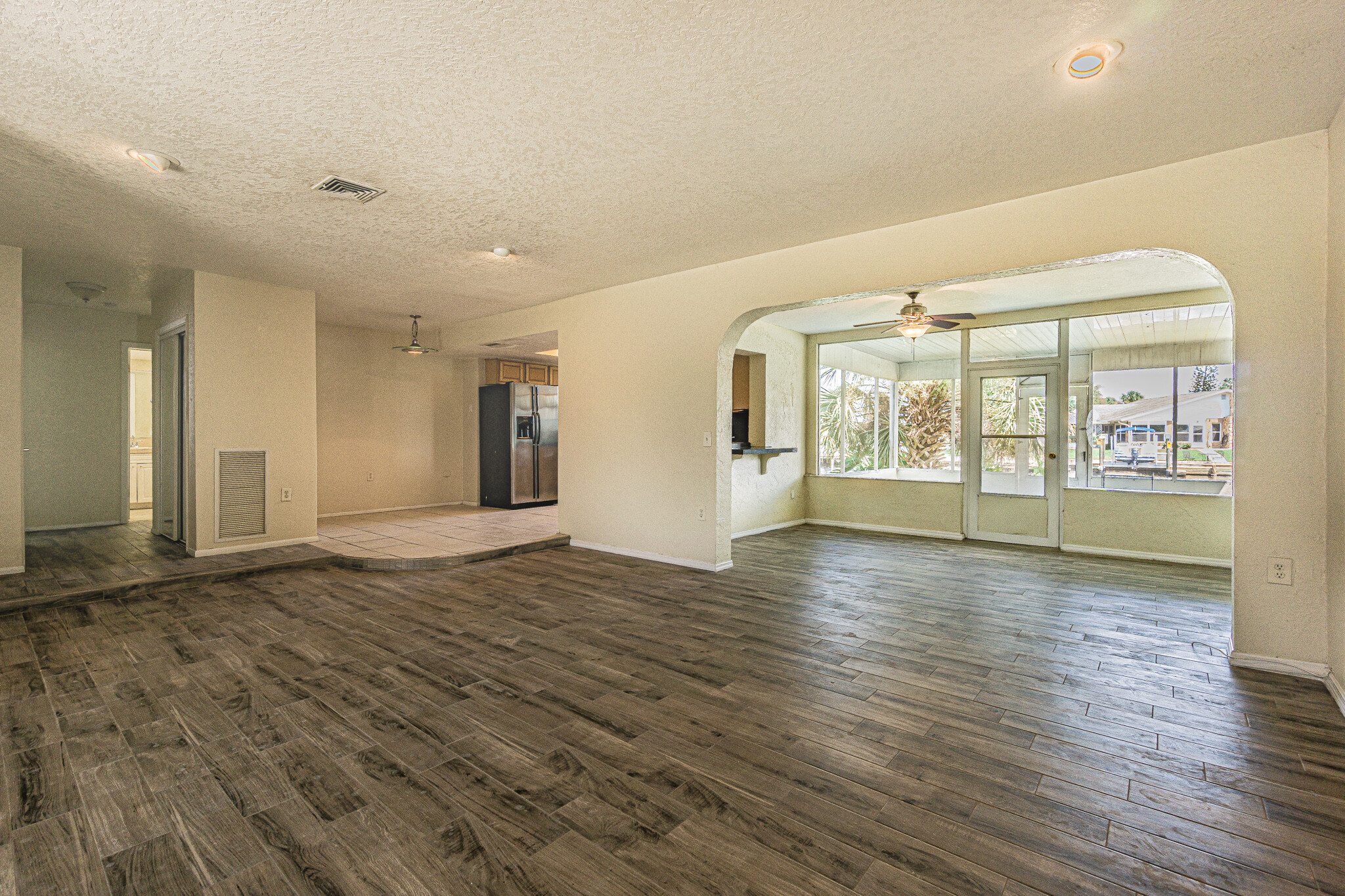 Building Photo - 4149 Floramar Ter