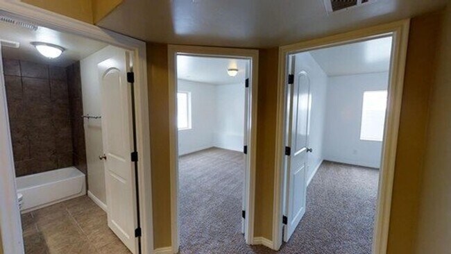 Building Photo - Cozy 2 bed 1 bath basement apartment, Eagle Mountain