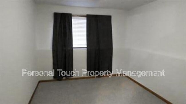 Building Photo - 2420 5th St W