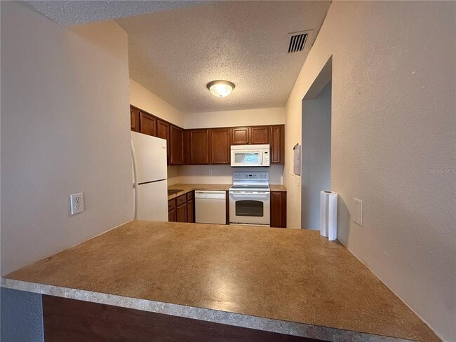 Building Photo - 647 Haven Pl