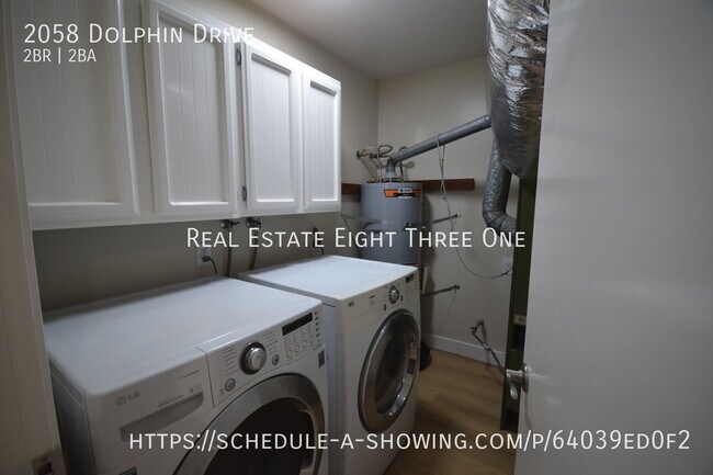 Building Photo - 2058 Dolphin Dr