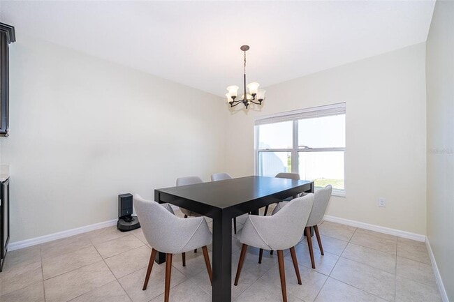 Building Photo - 2630 Summerland Way