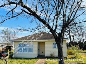 Building Photo - 3b/2b Bonus Room