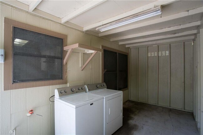 Building Photo - 5401 Loadstone Cove