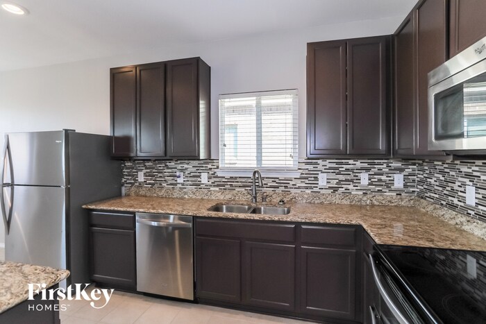 Building Photo - 7705 Berrenda Dr