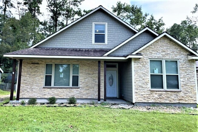 Primary Photo - 321 Springwood Dr