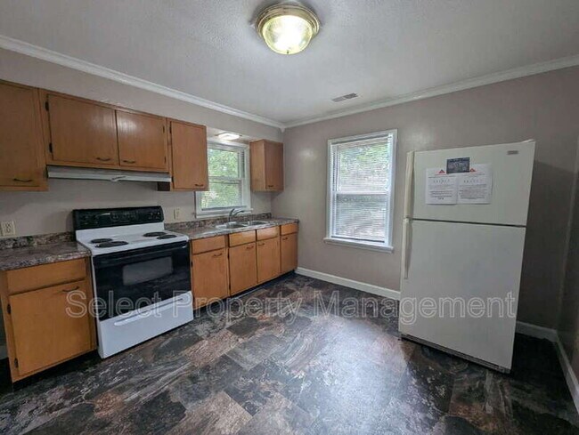 Building Photo - 333 W Suttenfield St