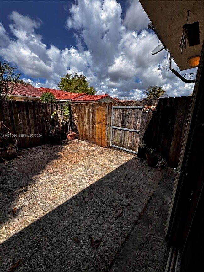 Building Photo - 1314 SW 124th Pl