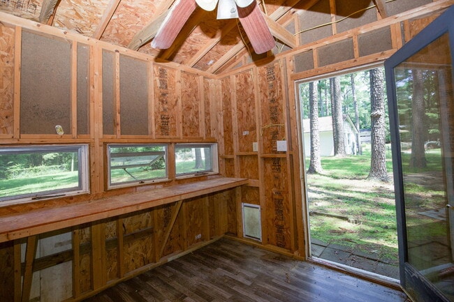 Building Photo - Southern Pines Retreat: Cozy 3-Bedroom Hom...