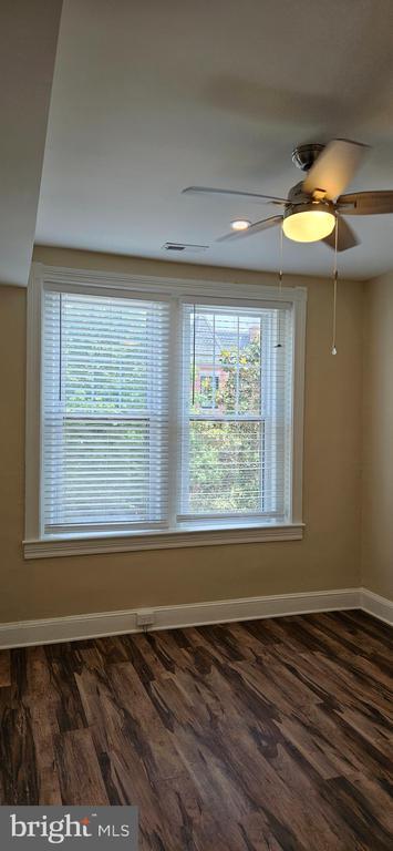 Building Photo - 2016 1st St NW