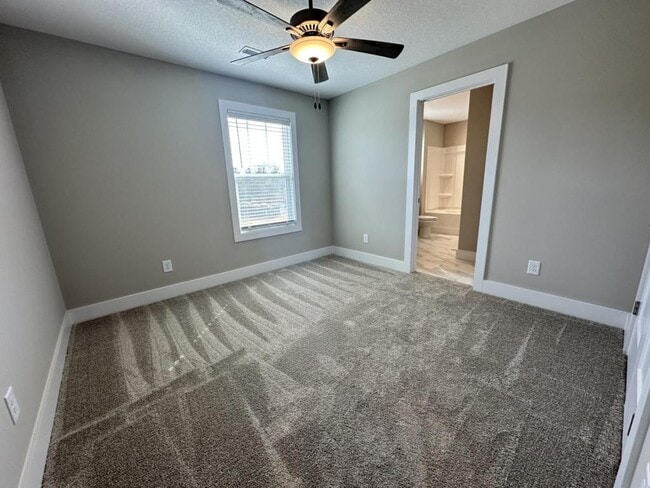 Building Photo - 7221 Sassafras Wy