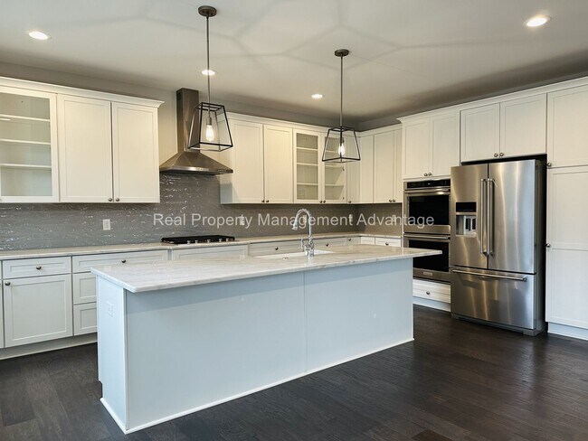 Building Photo - Stunning Contemporary New Build in Northwest Royal Oak