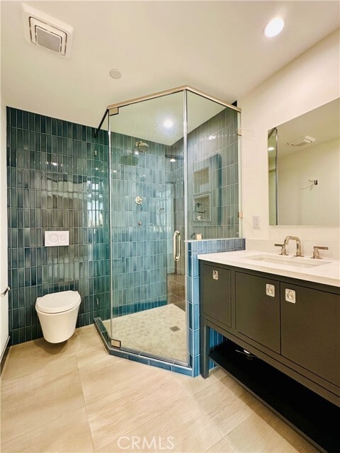 Building Photo - 555 Esplanade