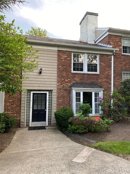 Building Photo - 290 Millburn Ave