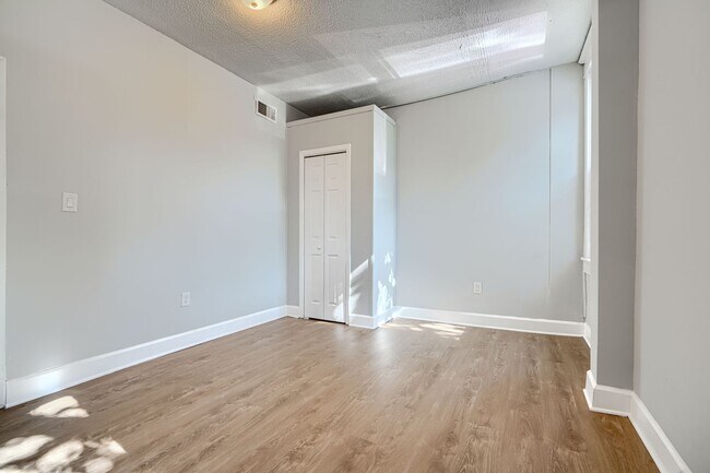 Building Photo - 2800 Harford Rd