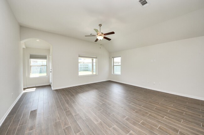 Building Photo - 12421 Berberry Dr