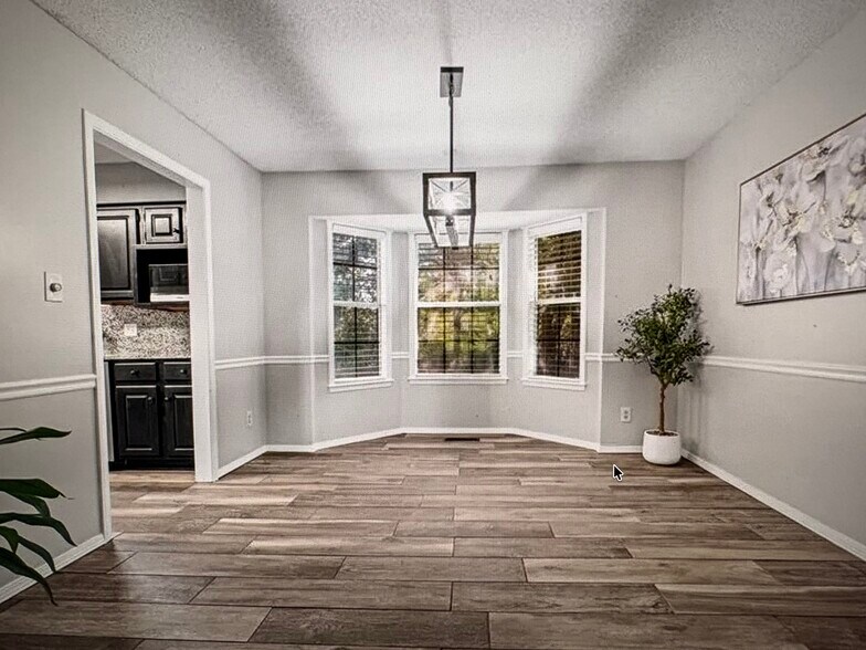 Building Photo - 3109 Glen Flora Way