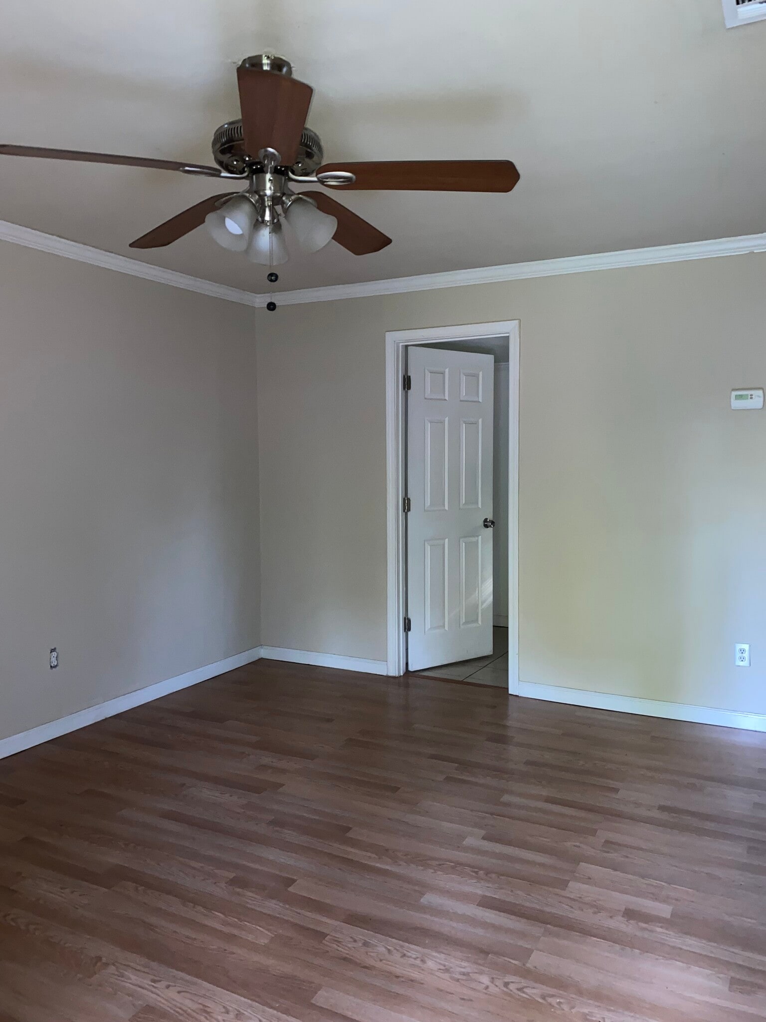 Building Photo - 412 Cedar Grove Ave