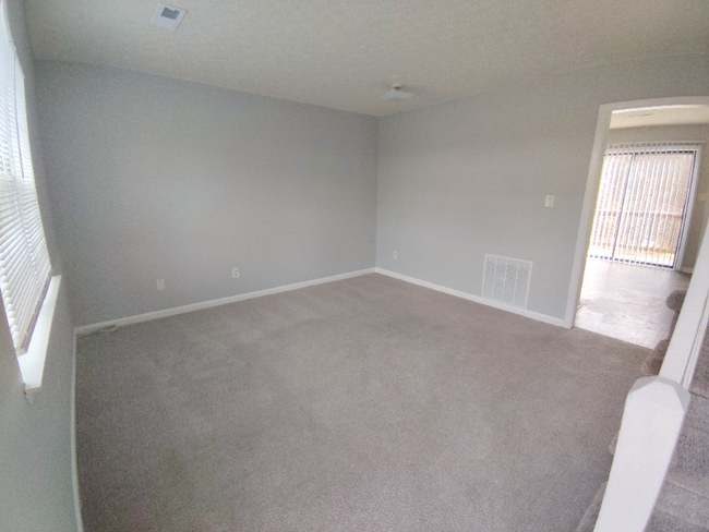 Building Photo - 30 Fonda Dr