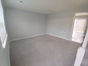 Building Photo - 22 Fonda Dr