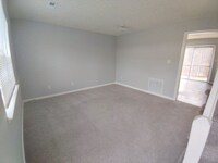 Building Photo - 22 Fonda Dr