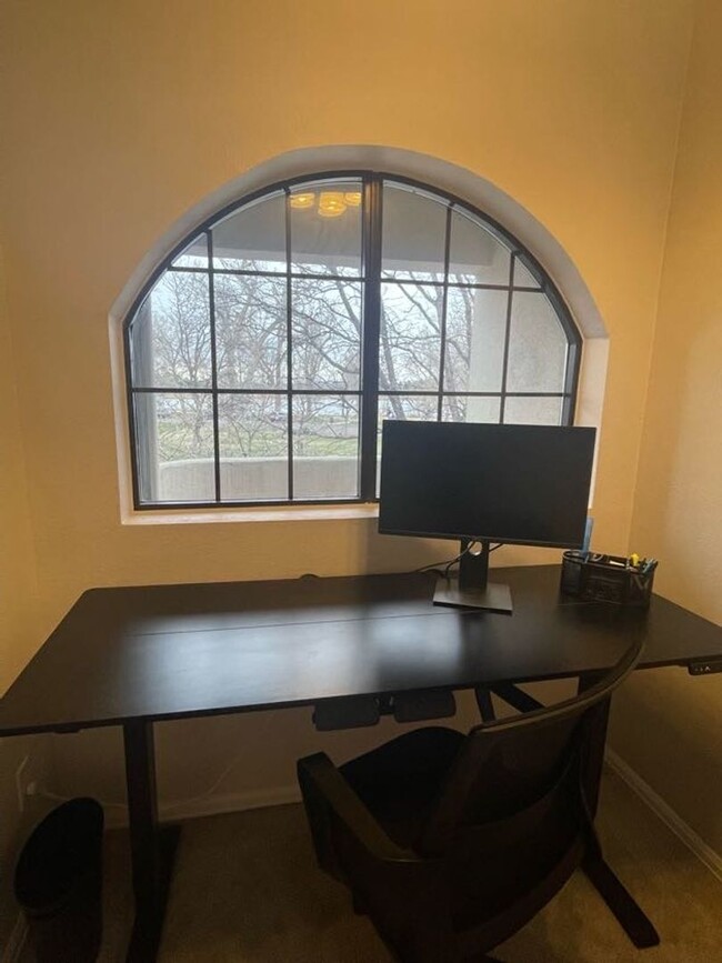Building Photo - LOCATION LOCATION!! Contemporary & Updated...