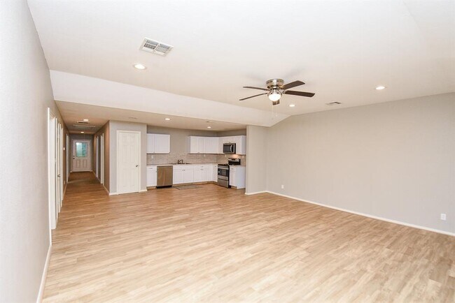 Building Photo - 15357 Ben Wiggins Rd