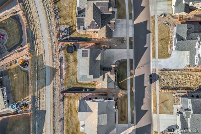 Building Photo - 702 Delechant Dr