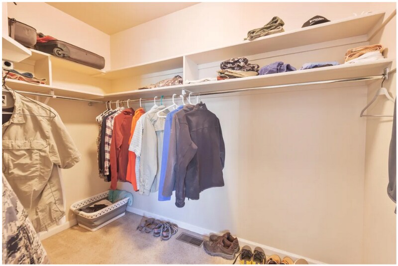 Building Photo - 829 Montclair Dr