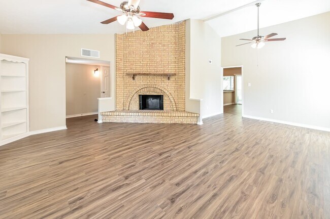 Building Photo - 22710 Melham Ln
