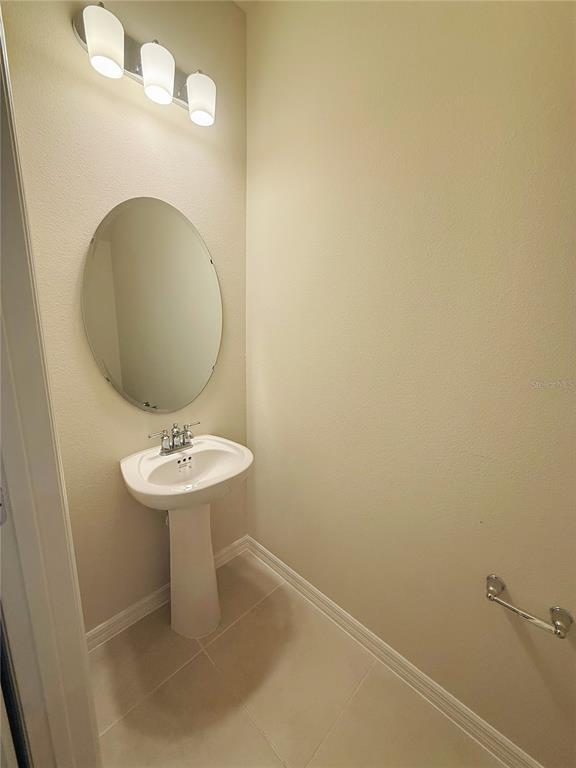 Building Photo - 393 Meadowland Pt