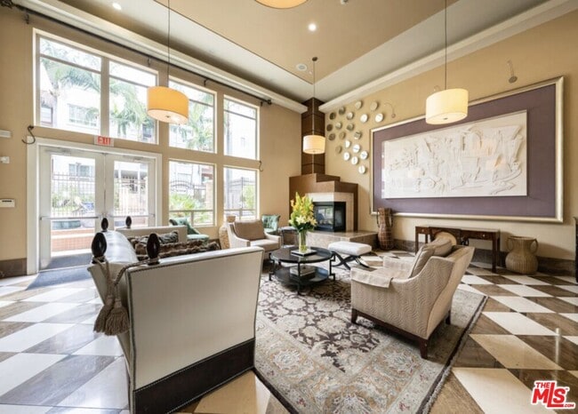 Building Photo - 100 S Alameda St