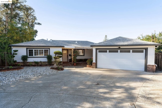 Primary Photo - 23965 Mayville Dr