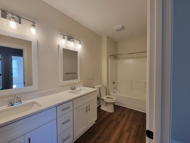 Building Photo - 3907 Harkers Way