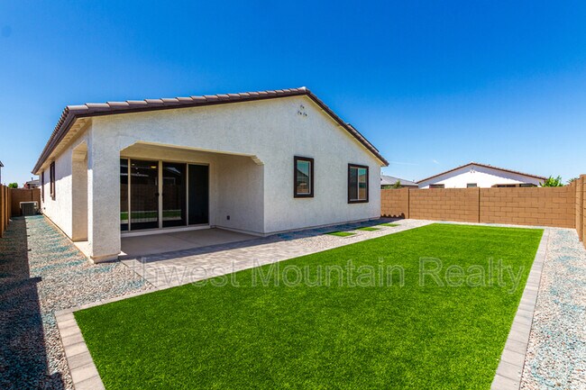 Building Photo - 22862 E Bonanza Way