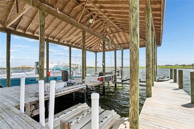 Building Photo - 4069 Marina Villa E