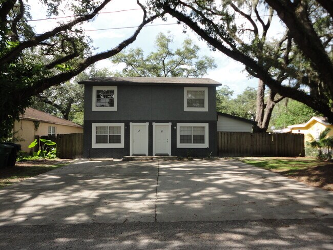 Primary Photo - 4218 E Eva St
