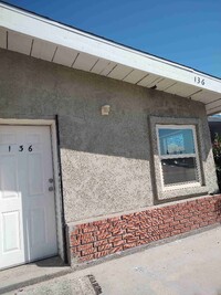 Building Photo - 136 N Palm Dr
