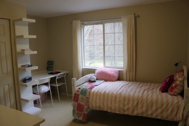 Bedroom - 4616 NW Knute Anderson Rd