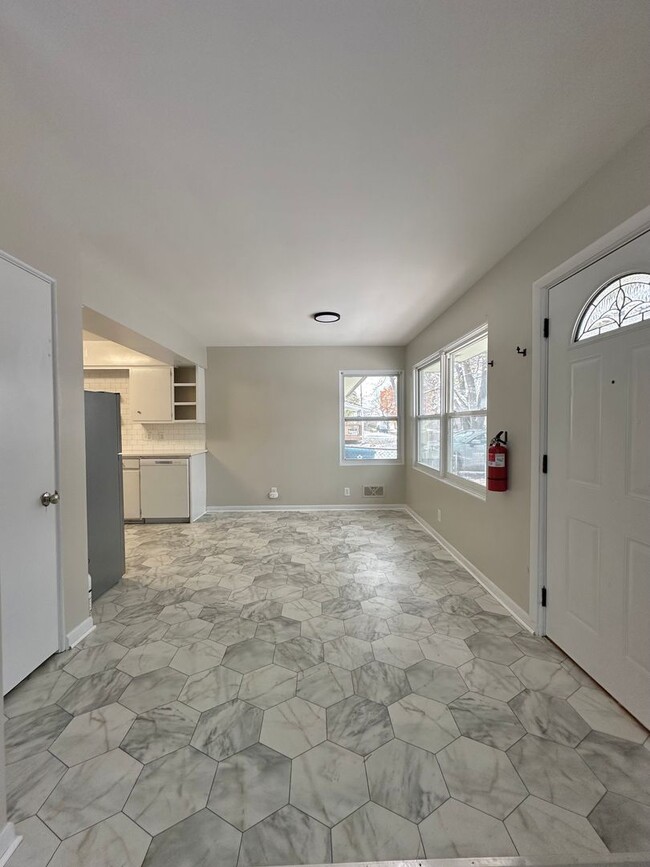 Building Photo - 3009 W Michigan Ave