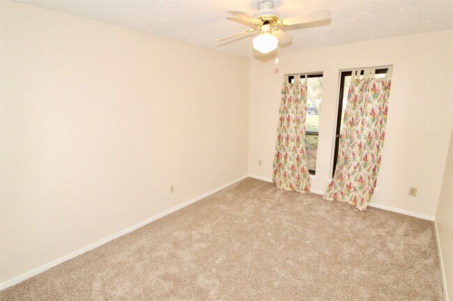 Building Photo - 3146 Wagon Trail Dr